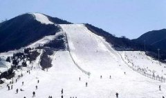 北京莲花山滑雪场介绍_莲花山滑雪场怎么样